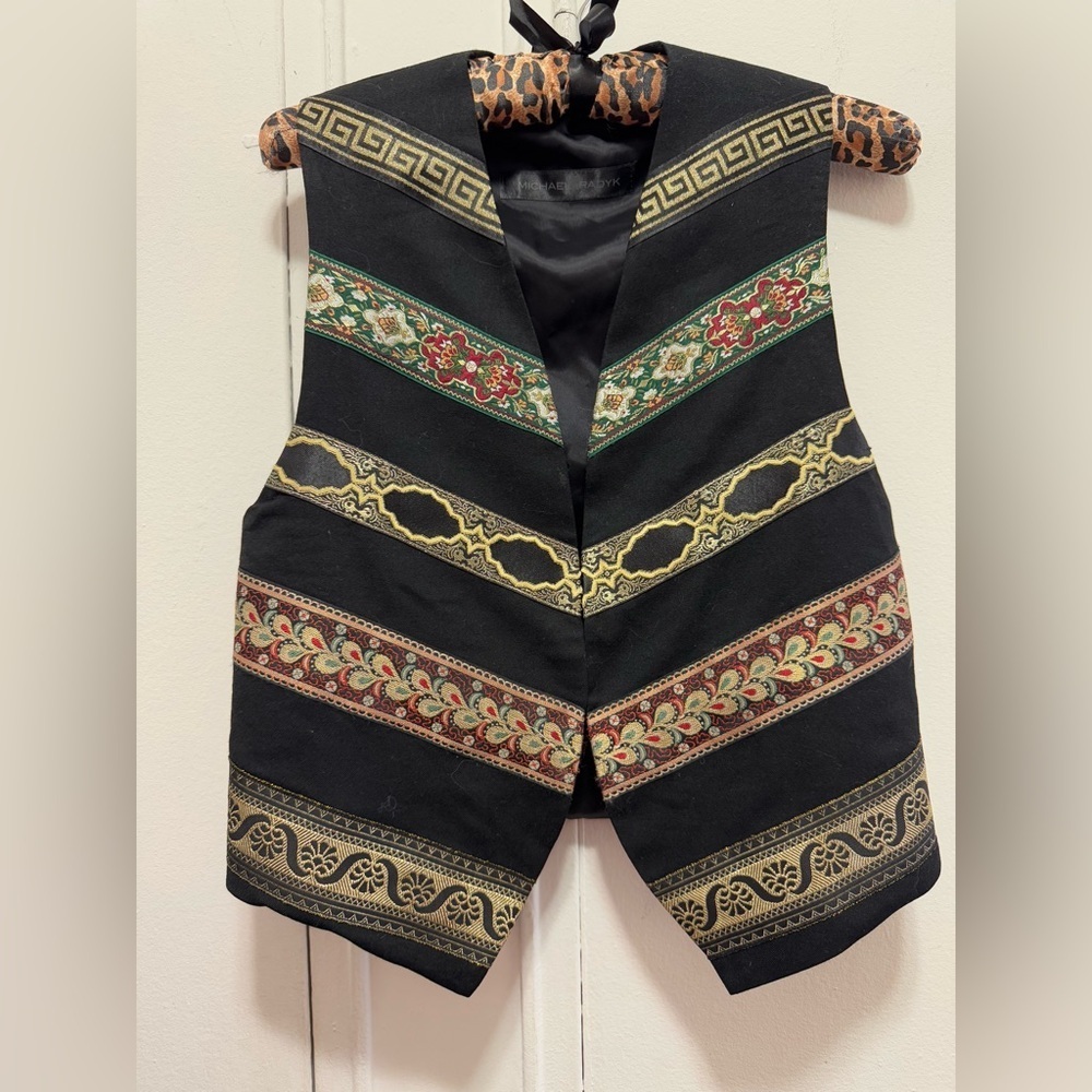 $235 Michael Radyk Open Front Embroidered Black Vest S/M